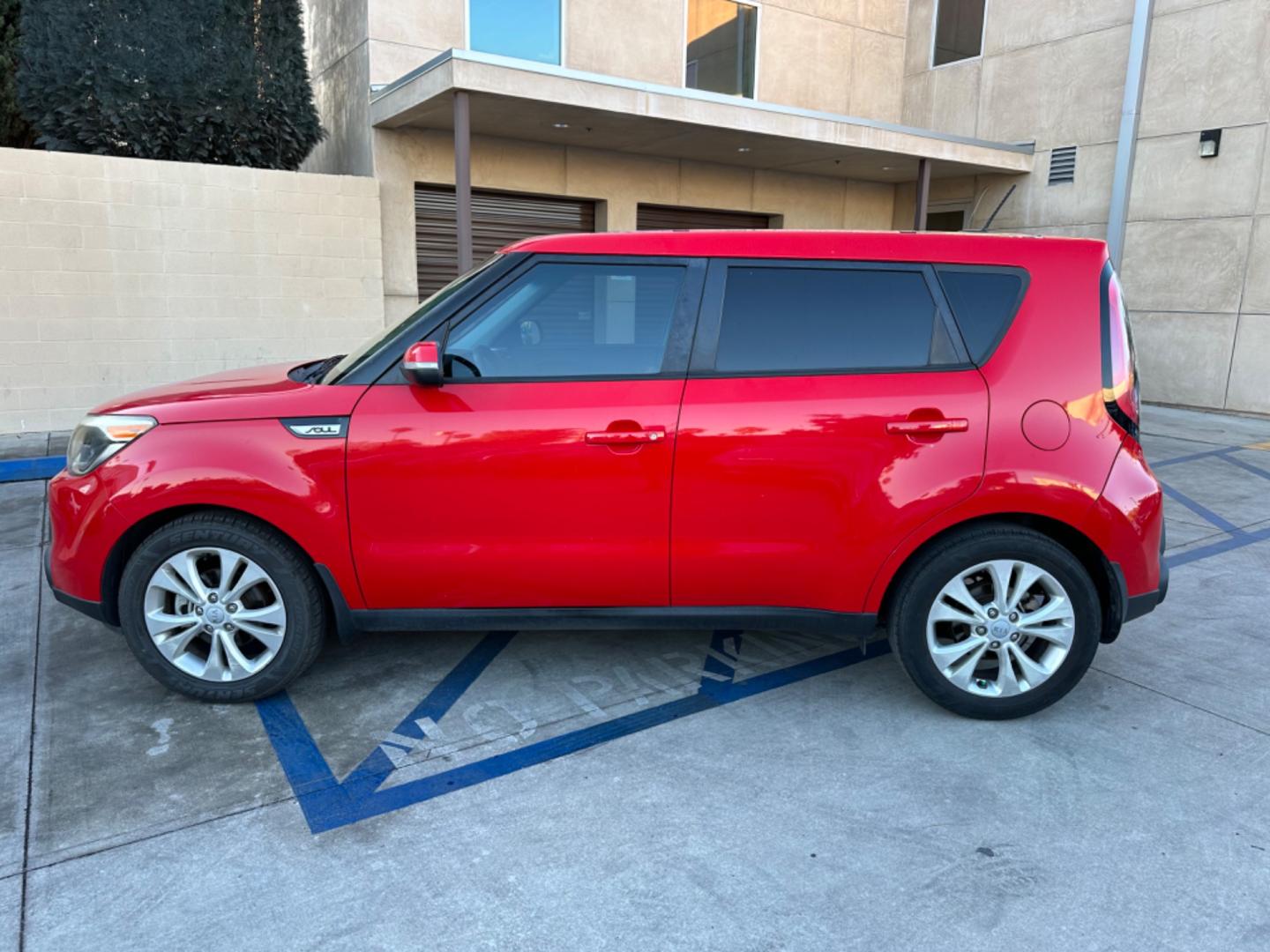 2014 RED /Black Kia Soul (KNDJP3A51E7) , located at 30 S. Berkeley Avenue, Pasadena, CA, 91107, (626) 248-7567, 34.145447, -118.109398 - Looking for a reliable and affordable vehicle in Pasadena, CA? Explore our selection of pre-owned 2014 Kia Soul + Wagon at our BHPH dealership serving Pasadena and Altadena. We specialize in bad credit auto loans and subprime credit car loan approval, making it easier than ever to get behind the whe - Photo#1